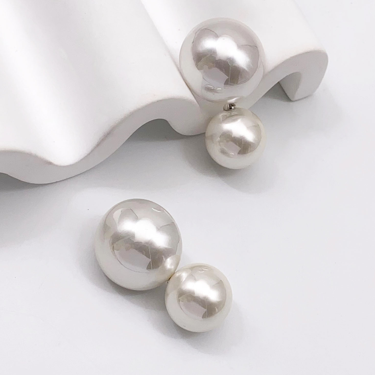 答案：大气港风/珍珠耳环/复古赫本/气质耳钉/2023新款/新娘婚纱/高级耳饰/耳环产品图