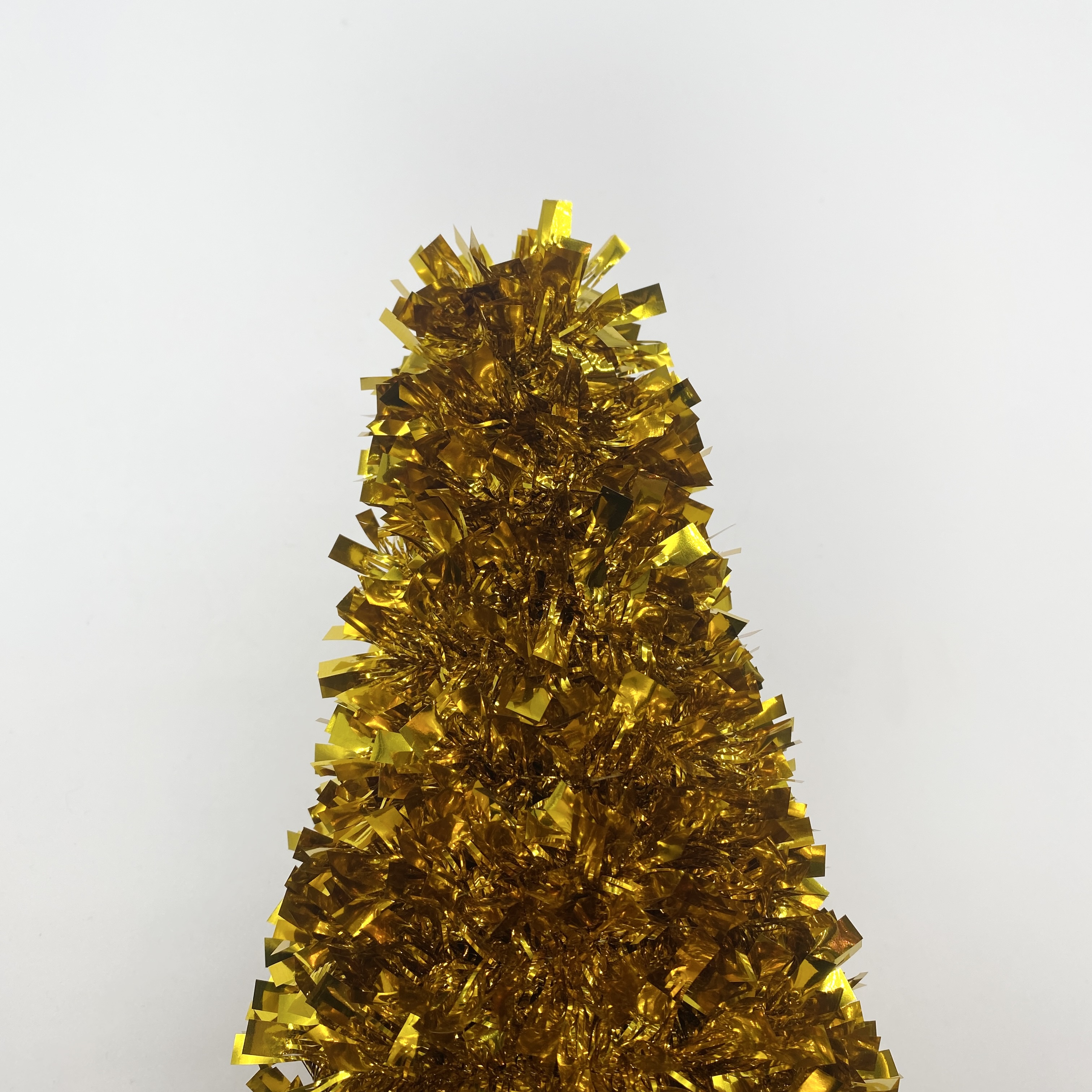 Broad-leaved small tower tree details Picture