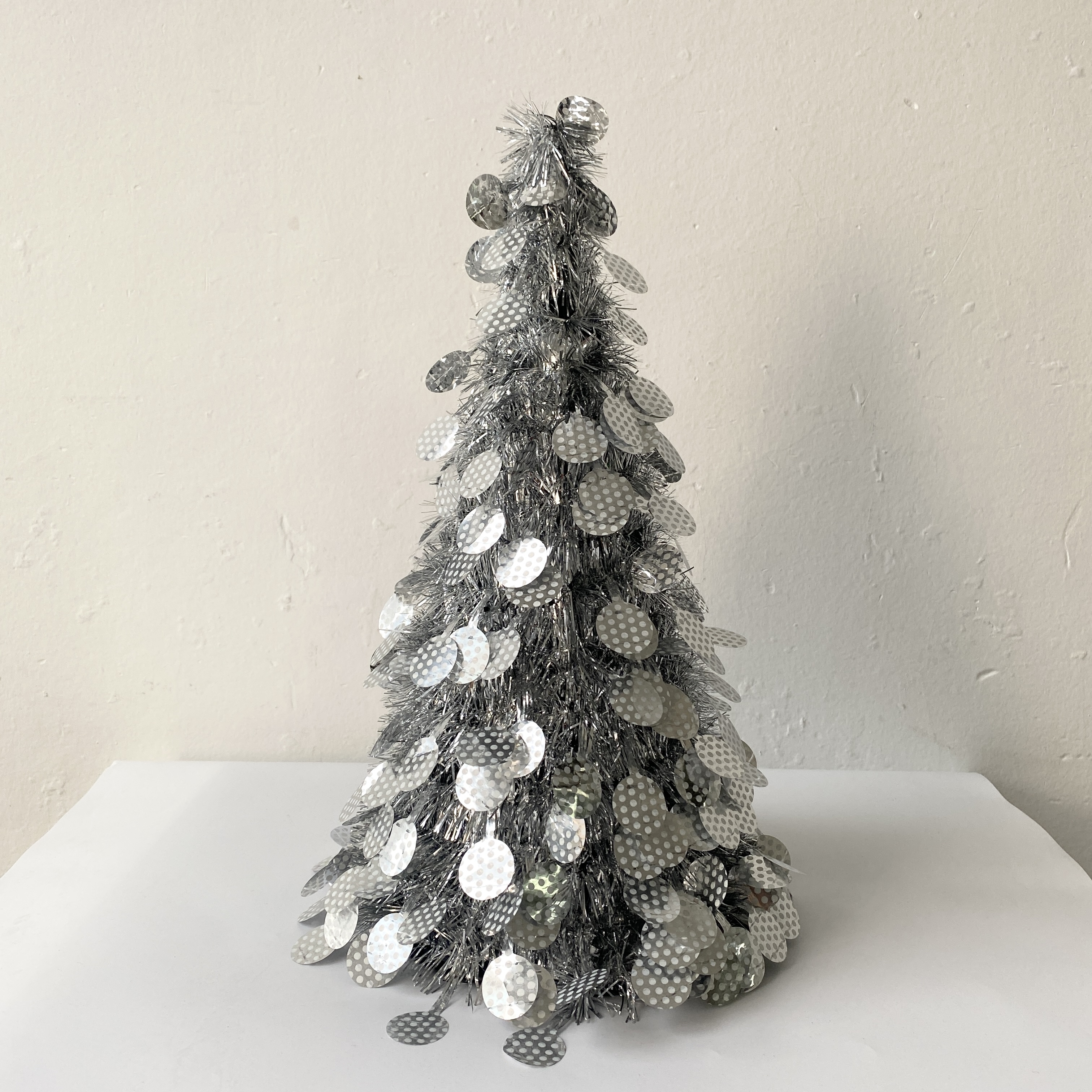 The tower tree has lace Specification image