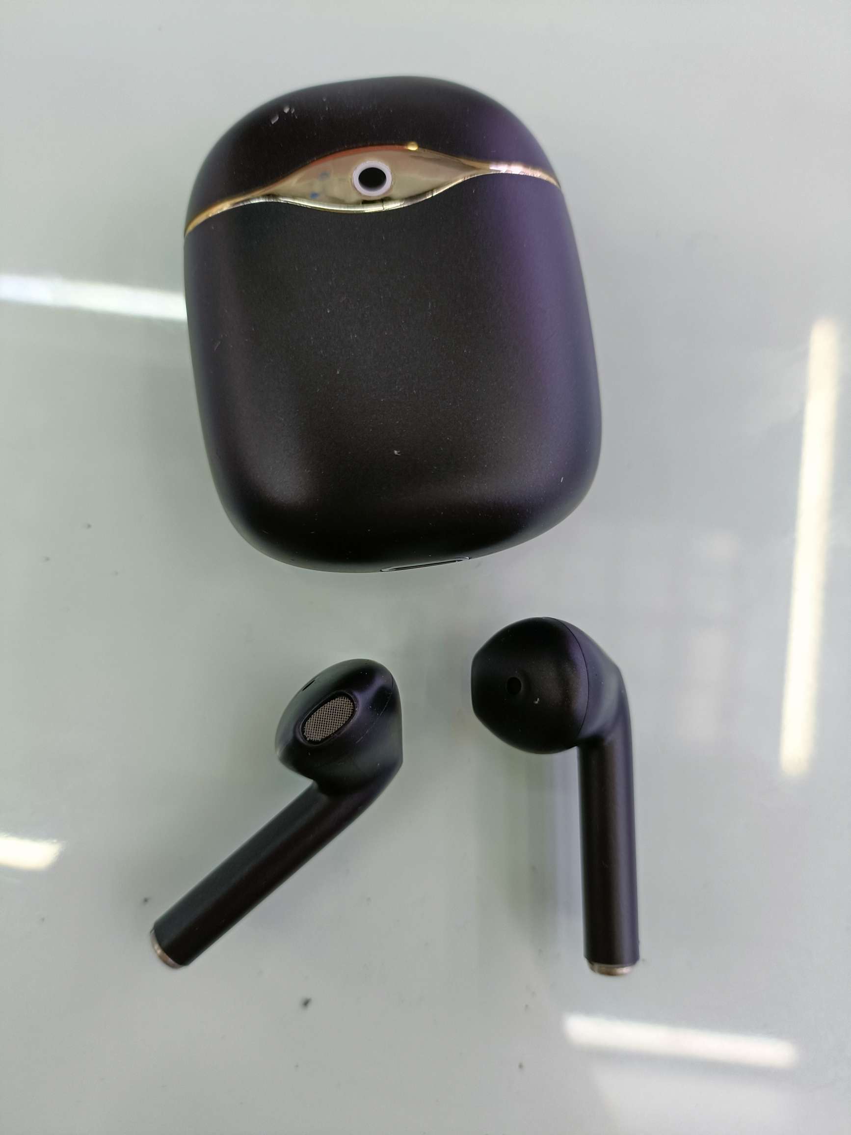 M18 long box vertical pod Bluetooth headset details Picture