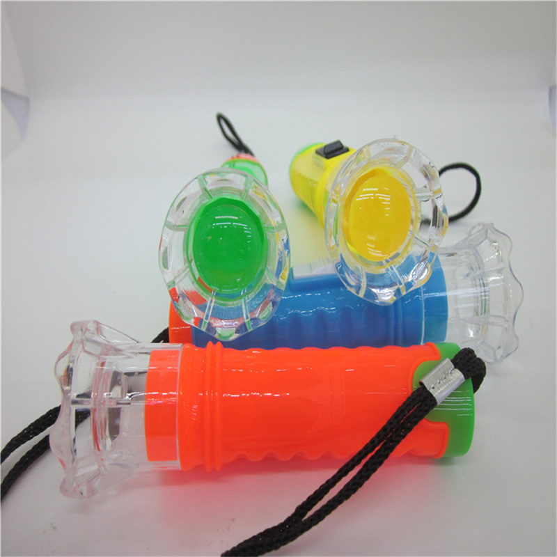 塑料小手电 发光玩具 方便携带挂绳电筒 批发实用礼品一元店 W-669 高高电子 E1-2963详情图4