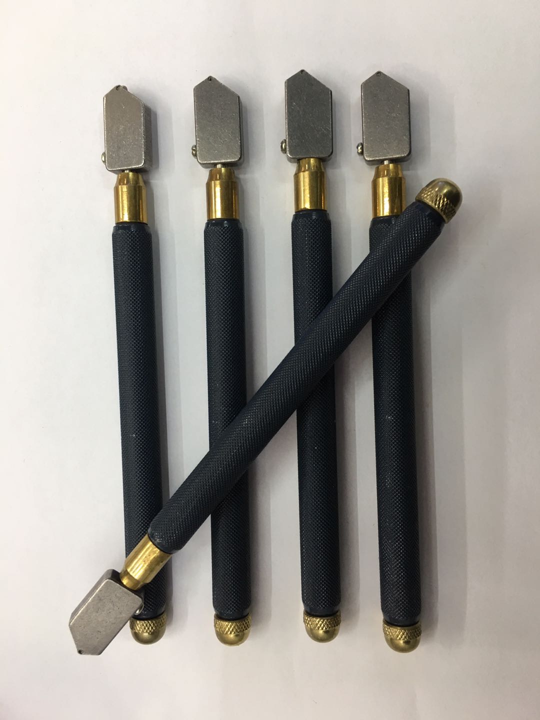 答：玻璃刀/玻璃切割/瓷砖切割/厂家直销/加工定制产品图