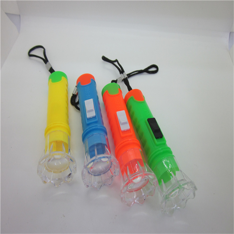 Plastic small flashlights, light-emitting toys, portable lanyard flashlights, wholesale practical gifts, one-yuan store W-669, Gao Gao Electronics E1-2963 pic 3