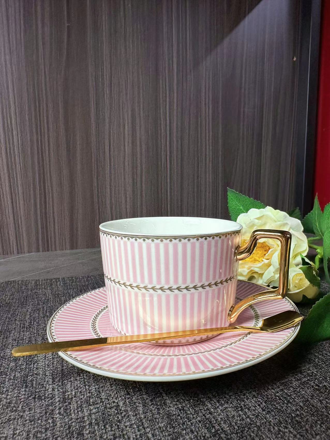 宫廷风/奢华风/轻奢风/咖啡杯套装/咖啡杯/咖啡碟/咖啡杯碟套装/欧式/欧美风白底实物图