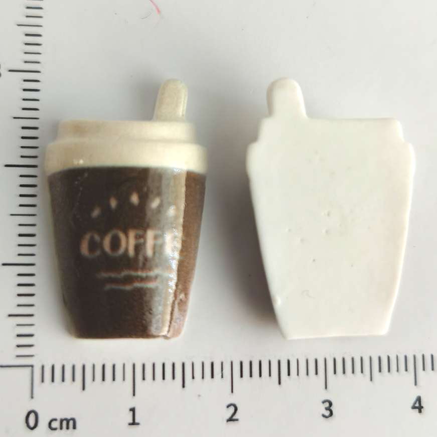 Simulated toy small bottles, wine bottles, half-sided milk bottles, coffee bottles, hair clips, supermarket and convenience store cartoon resin cups, jewelry accessories. One package contains 500 pieces Item Picture