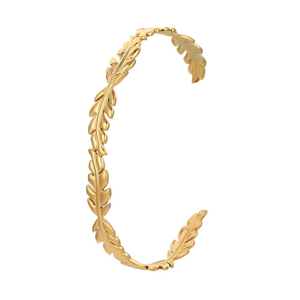 ins European and American style stainless steel new leaf splicing open bracelet Titanium steel trendy, individual, retro and exaggerated bracelet Leaf open titanium steel bracelet Women's creative hydraulic stainless steel bracelet Application Scenario