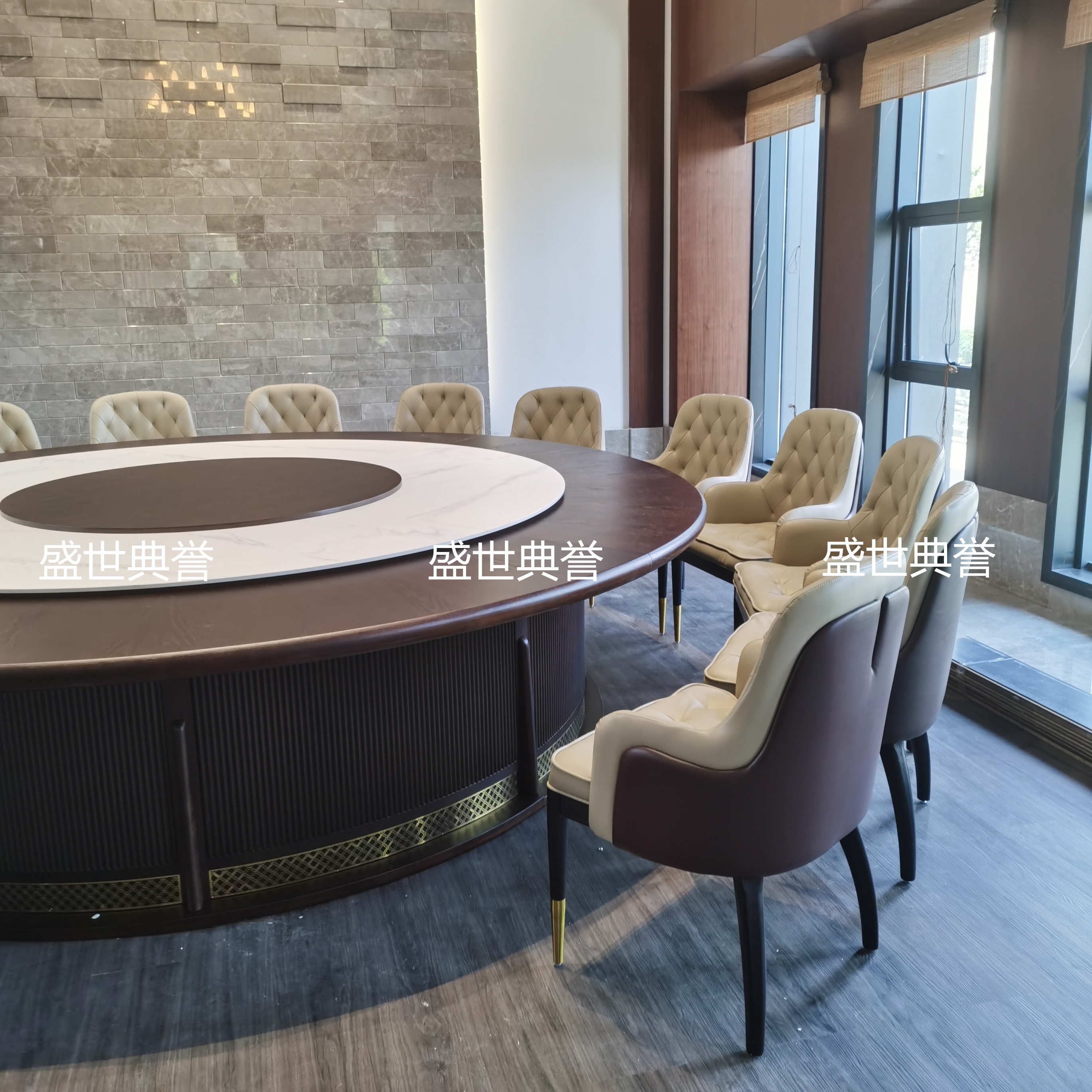 长沙五星级酒店实木餐桌椅高端会所轻奢宾利椅明档餐厅实木扶手椅