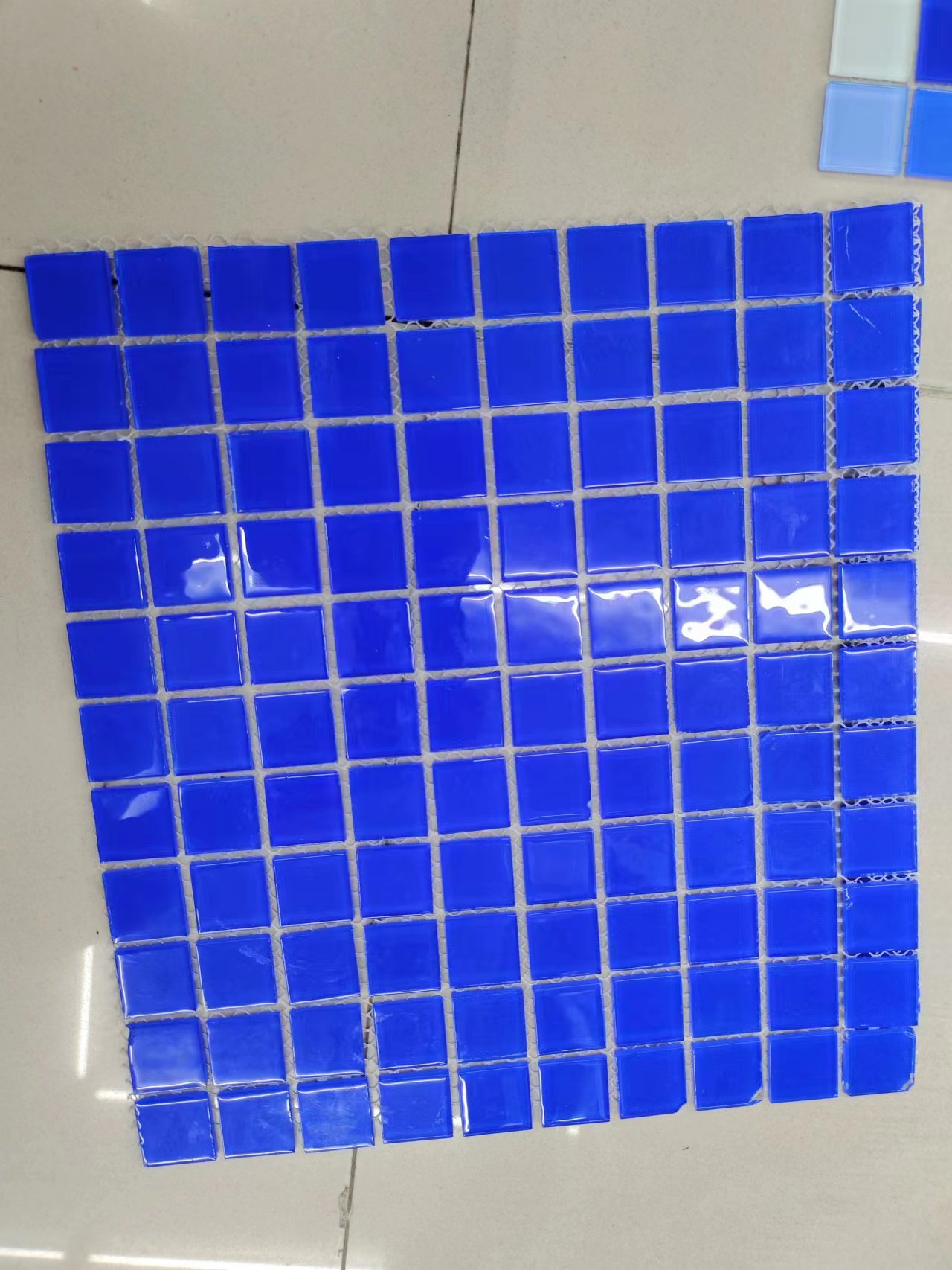 水晶玻璃马赛克墙贴  小块电视背景墙瓷砖墙贴  水池自粘墙贴  水池马赛克  游泳池马塞克 马赛克详情2