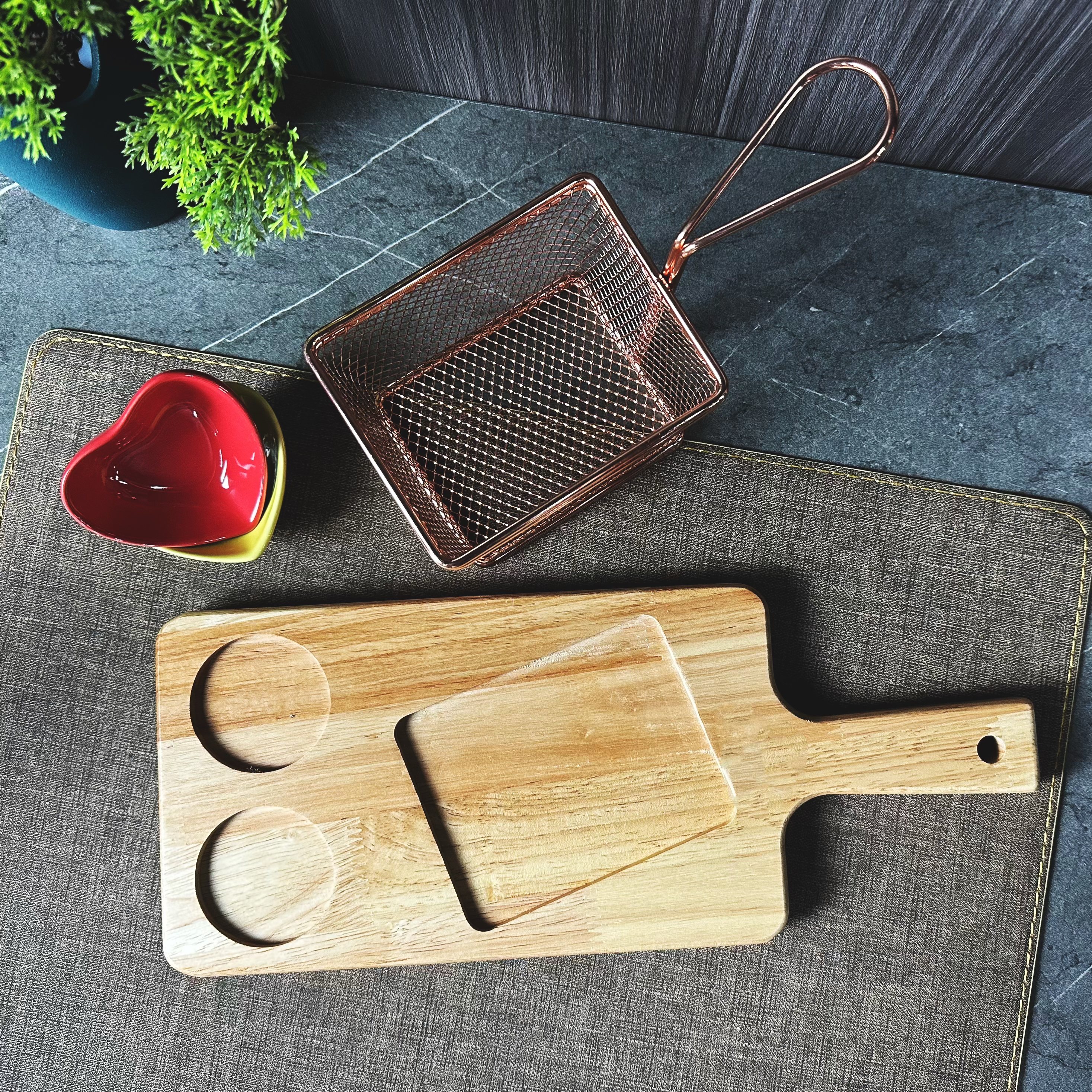 薯条/橡木板/炸筐/蘸料碟/酒店/KTV/酒吧/油炸细节图