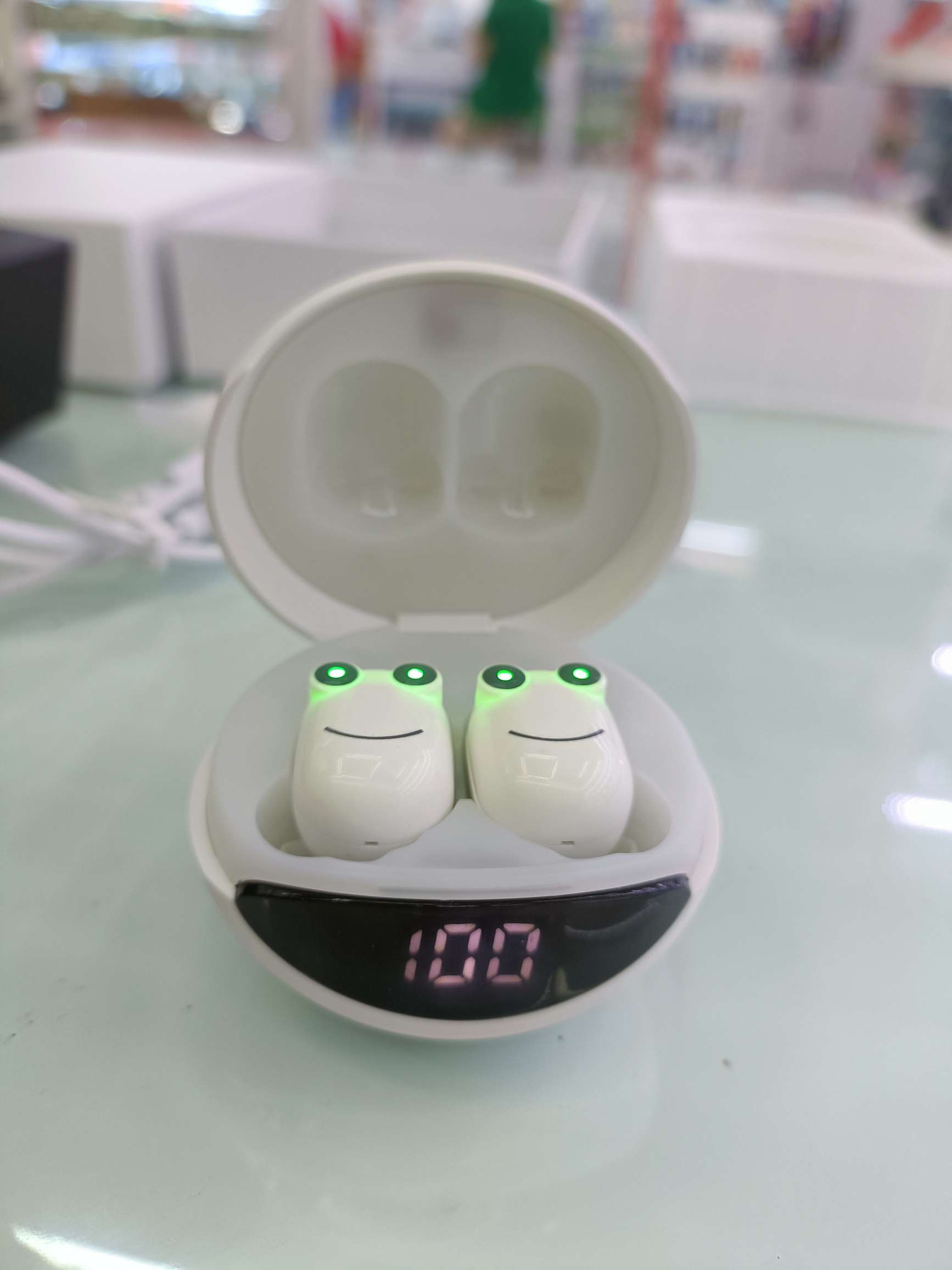 Big mouth frog Bluetooth headset Application Scenario