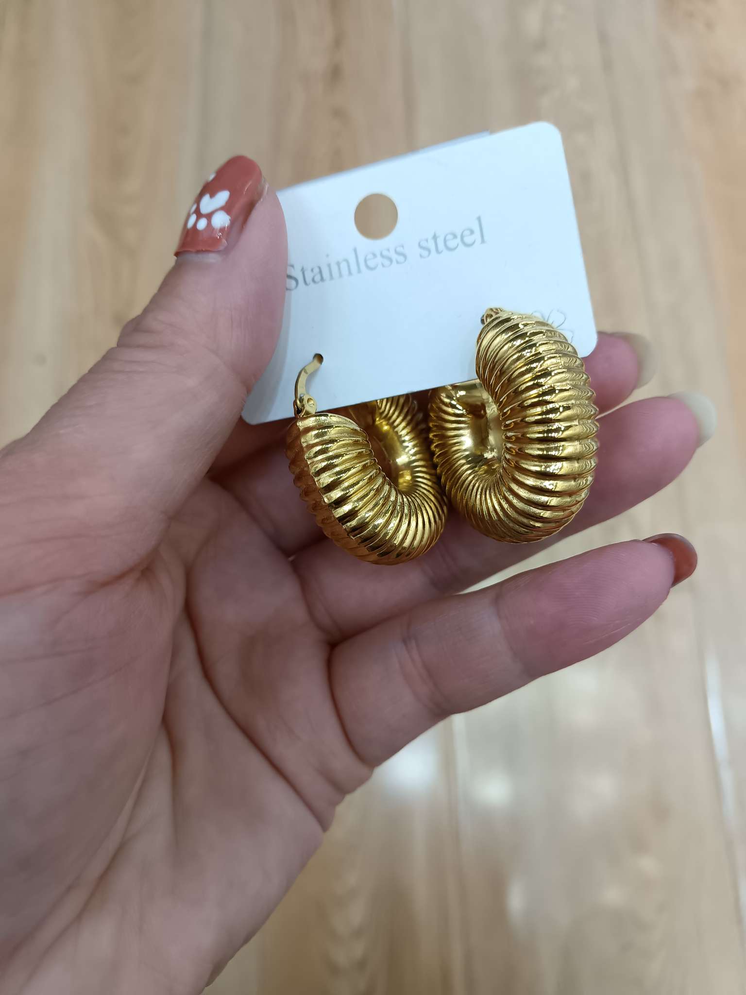 Stainless steel earrings, stainless steel hollow tube ear loops, fashionable basic style, large ear loops, vacuum electroplated earrings Specification image