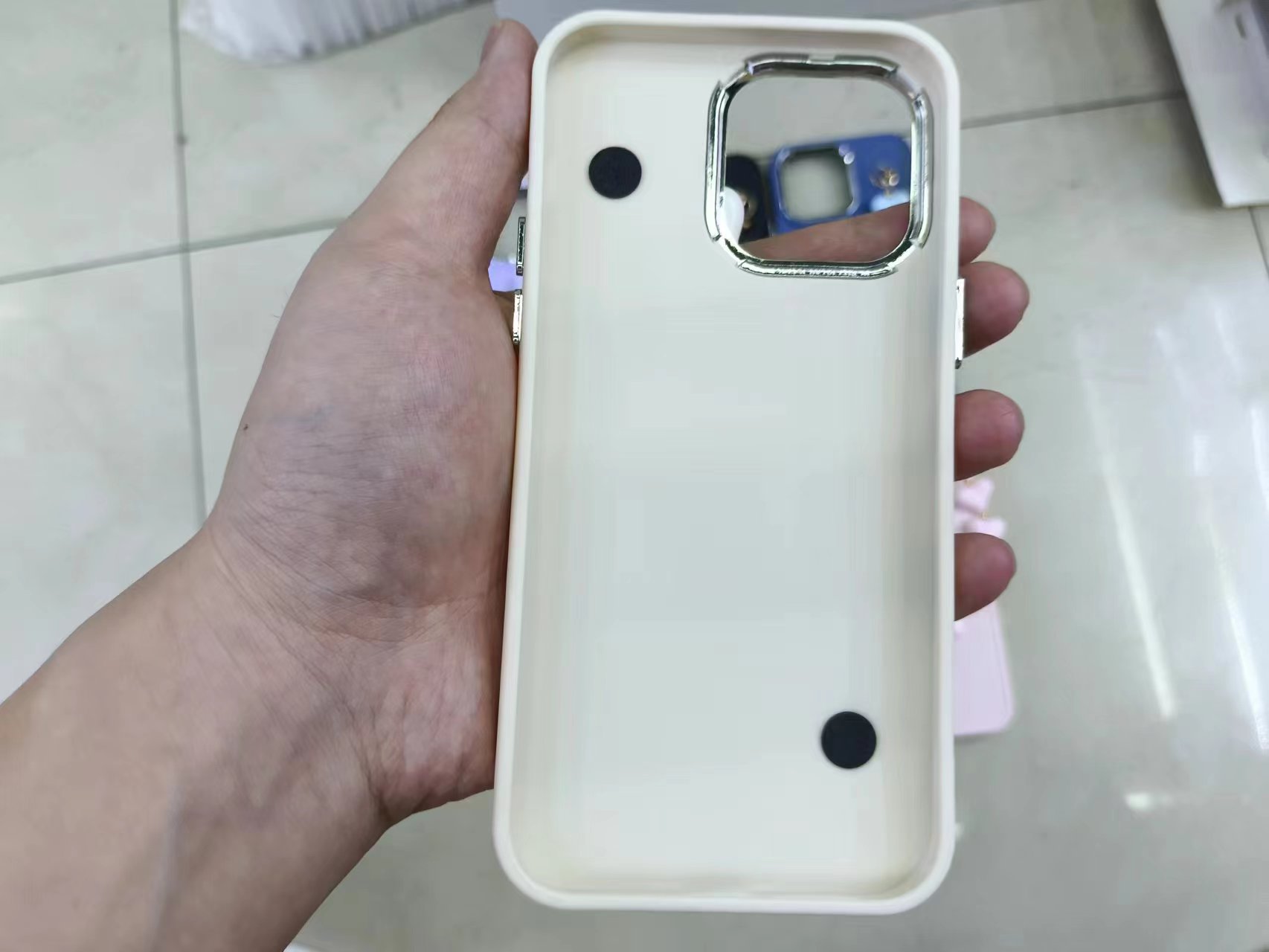 مربع العدسة المصغوطة بتركيب سلسلة الخرز المحبة Specification image