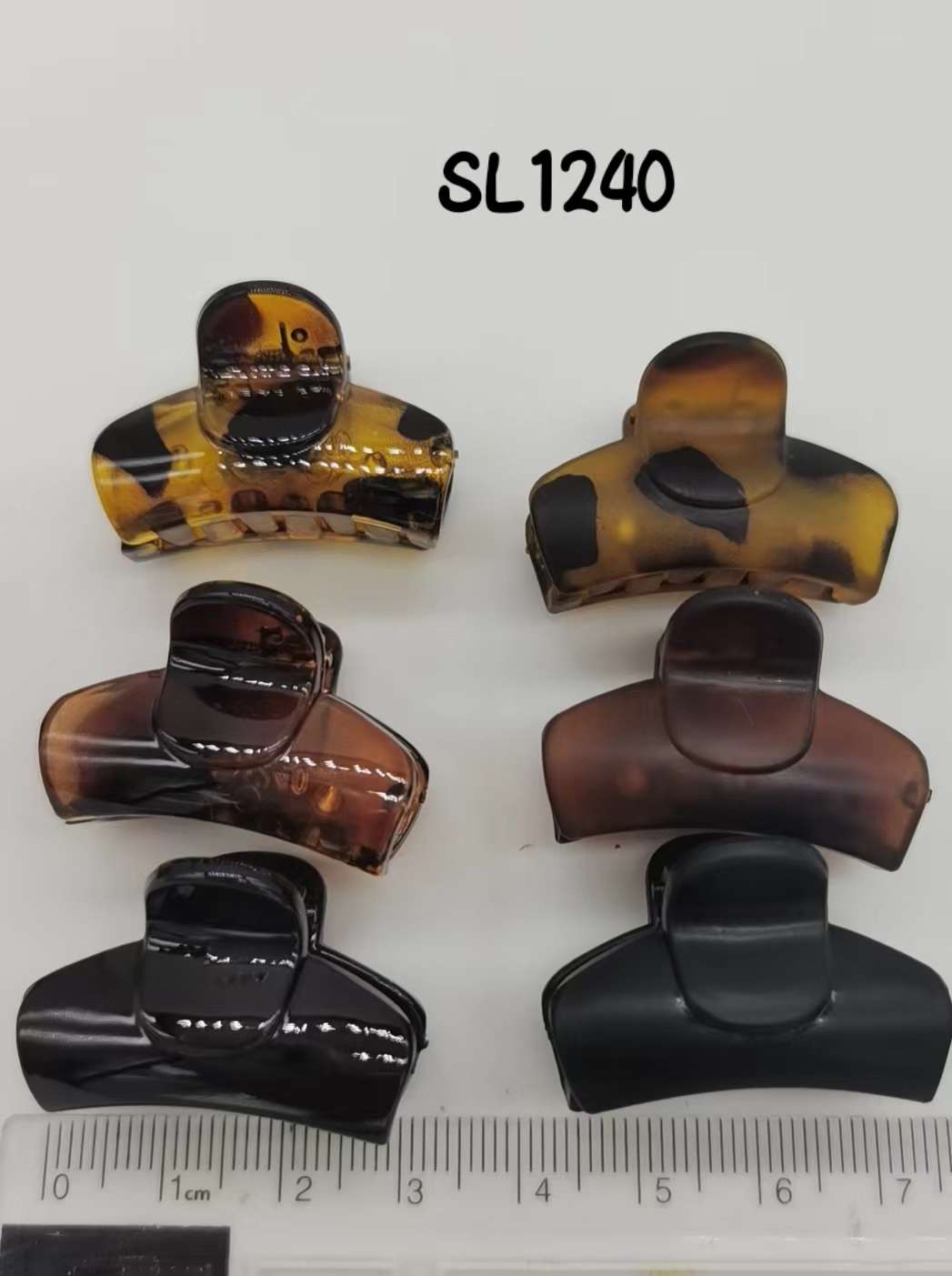 In Europe and America, there is a popular ins style tortoiseshell top clip, scratch-off clip and hair accessory detail image 5
