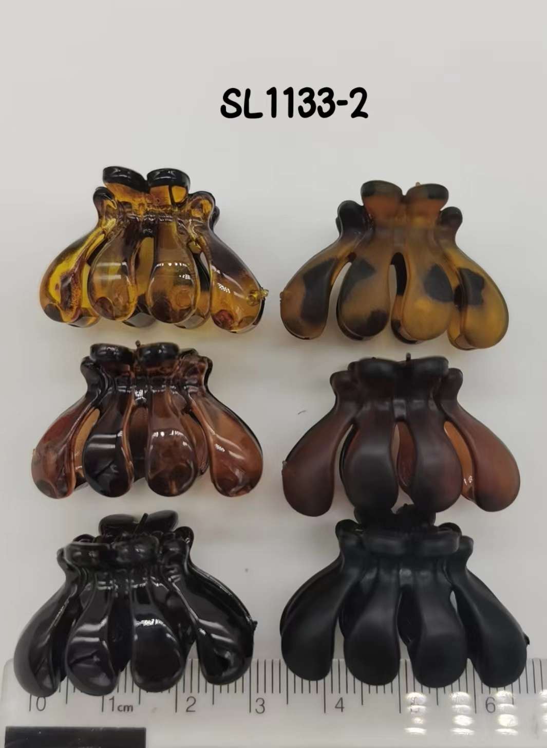 In Europe and America, there is a popular ins style tortoiseshell top clip, scratch-off clip and hair accessory detail image 11