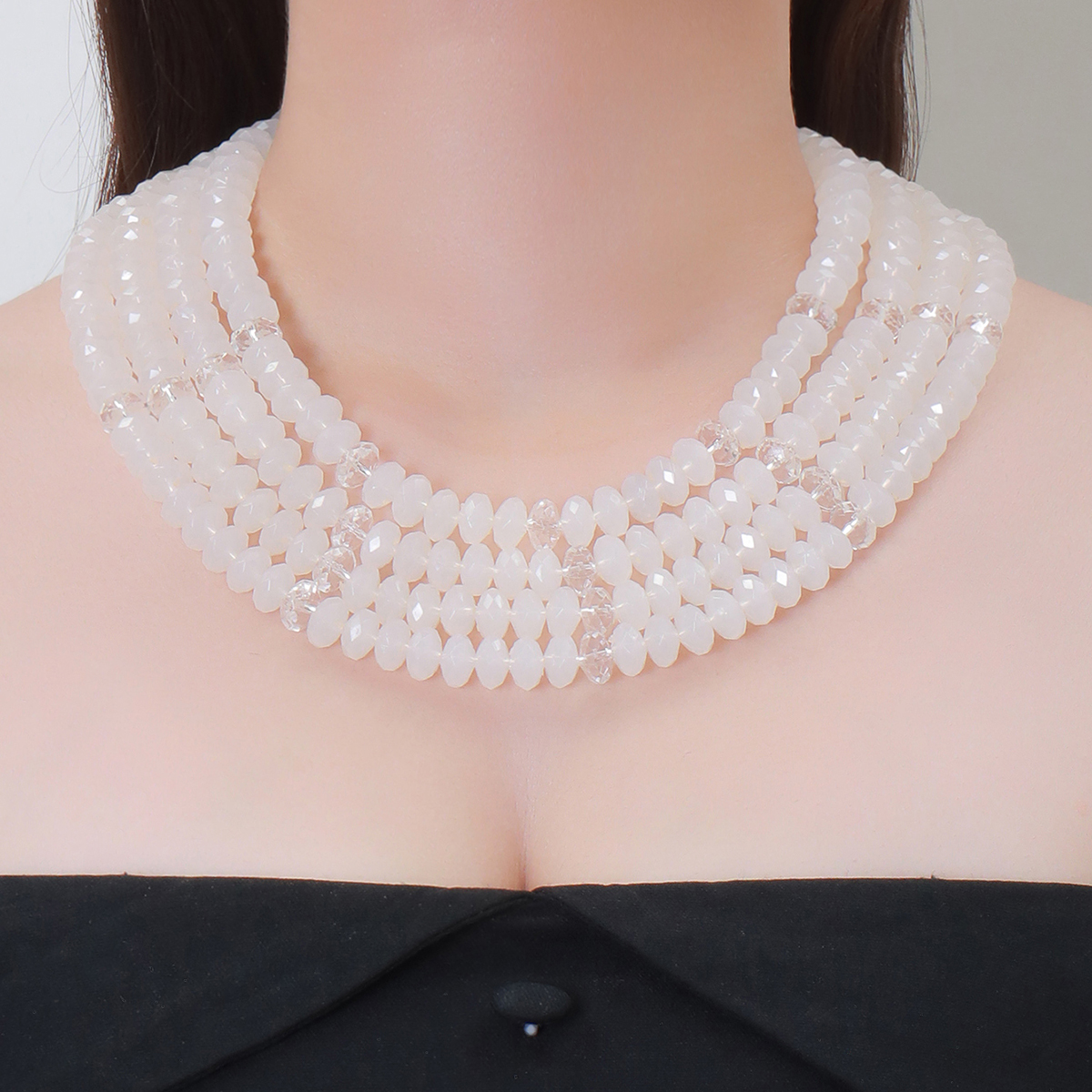 European and American fashion accessories street style popular and mass-market necklaces, handcrafted multi-layered beaded necklaces for women Application Scenario