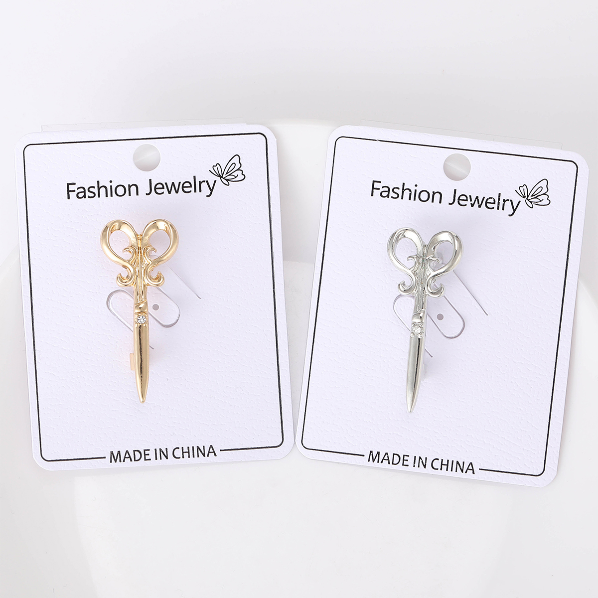 Ziyang Accessories 2023 New Style, European and American cross-border, personalized, creative, cute and super adorable scissors brooch, Japanese style in stock, factory direct sale details Picture