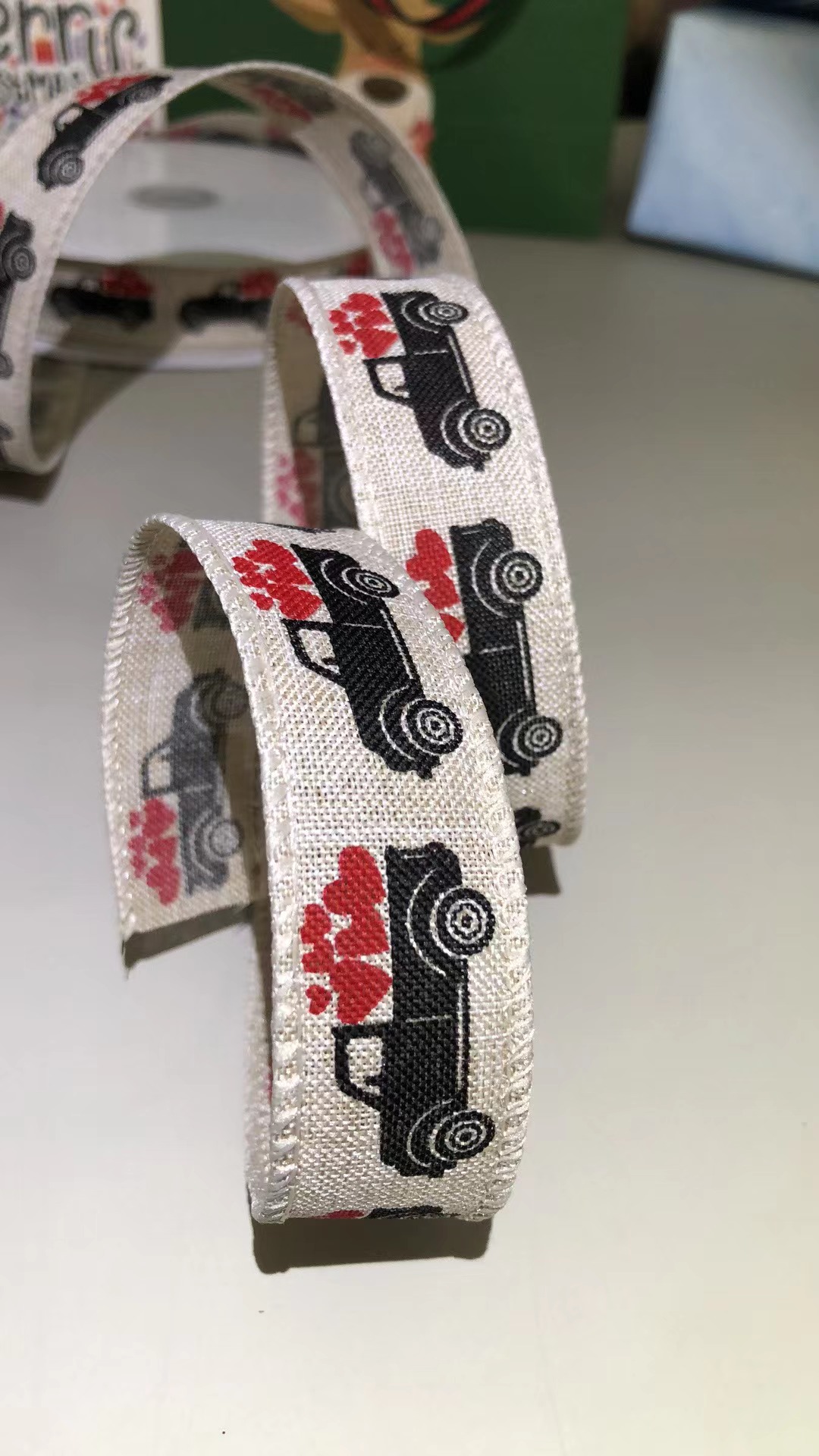 Item No. : 2326 Christmas Gift Packaging Decoration DIY Linen Car Heart Valentine's Day Iron Wire Ribbon 2.5cm Christmas Daily Necessities Specification image