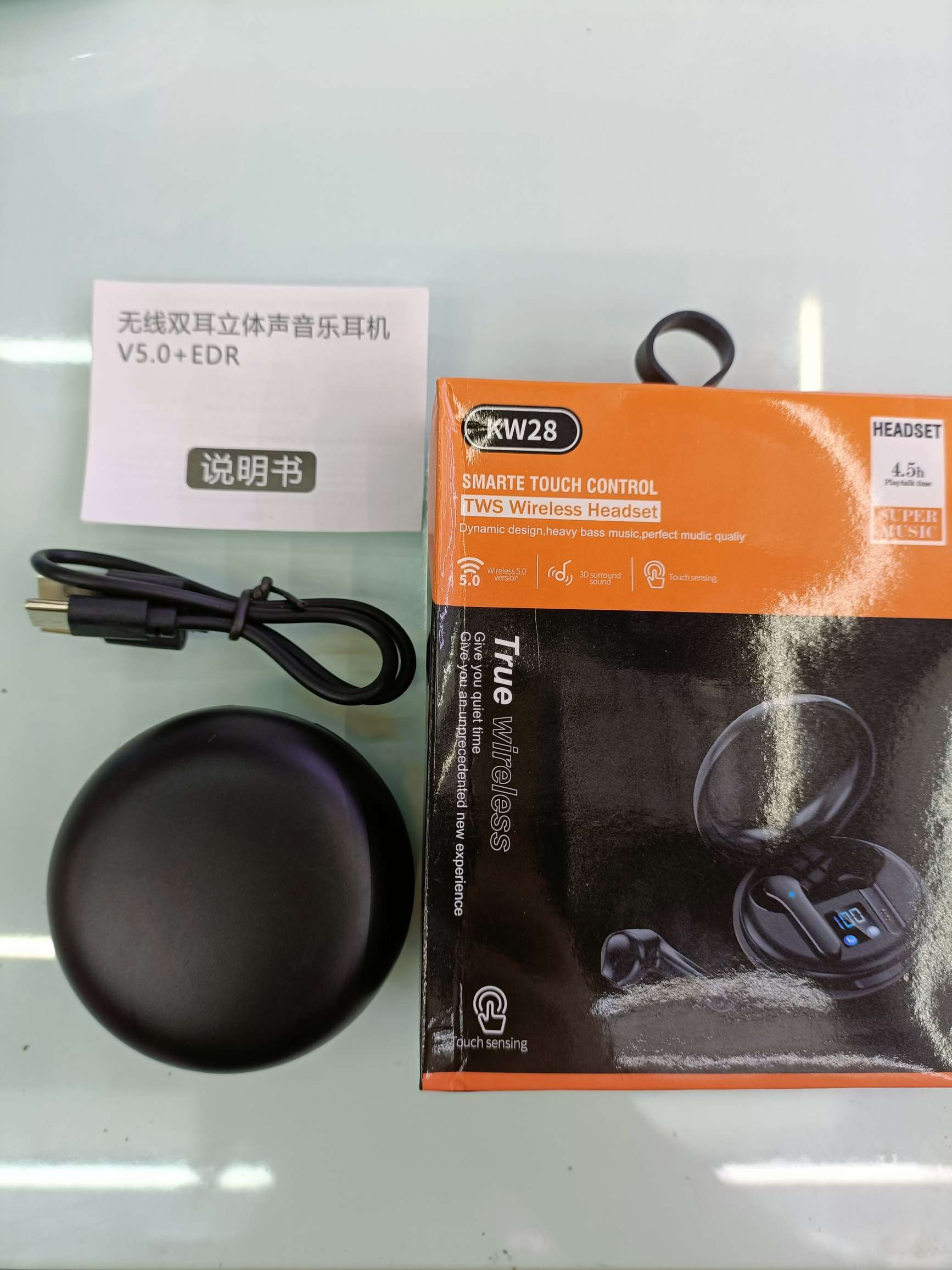 K88 Bluetooth headset KW28 Bluetooth headset cabin digital display charging Application Scenario