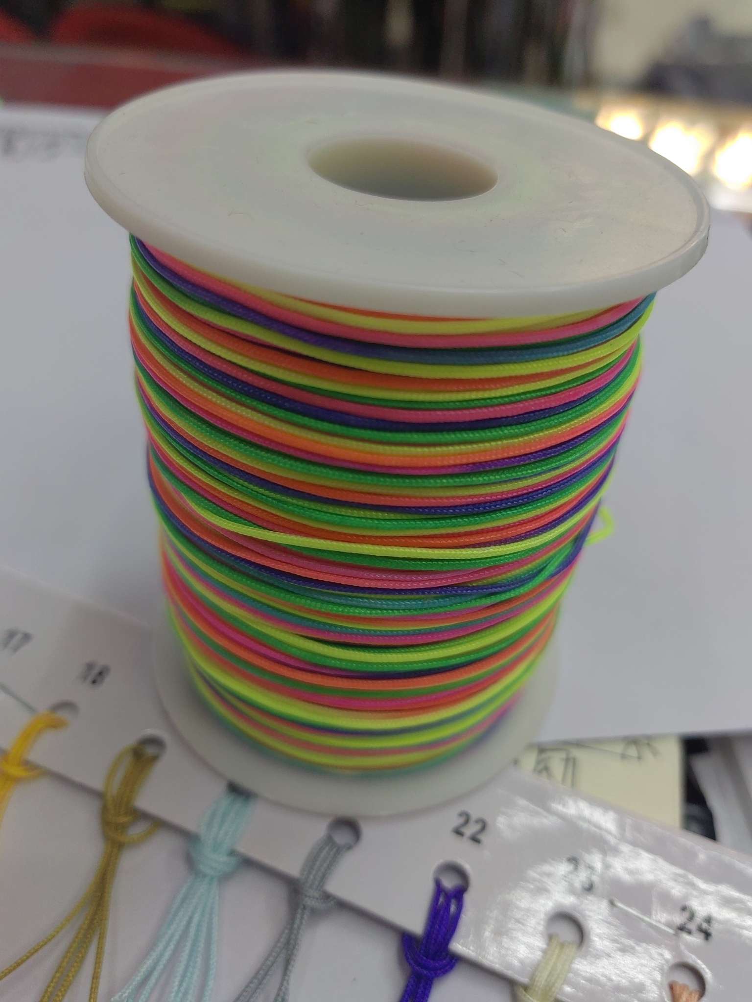 铁皮口琴/磨烟器/翡翠/玉髓手饰品/酒壶细节图