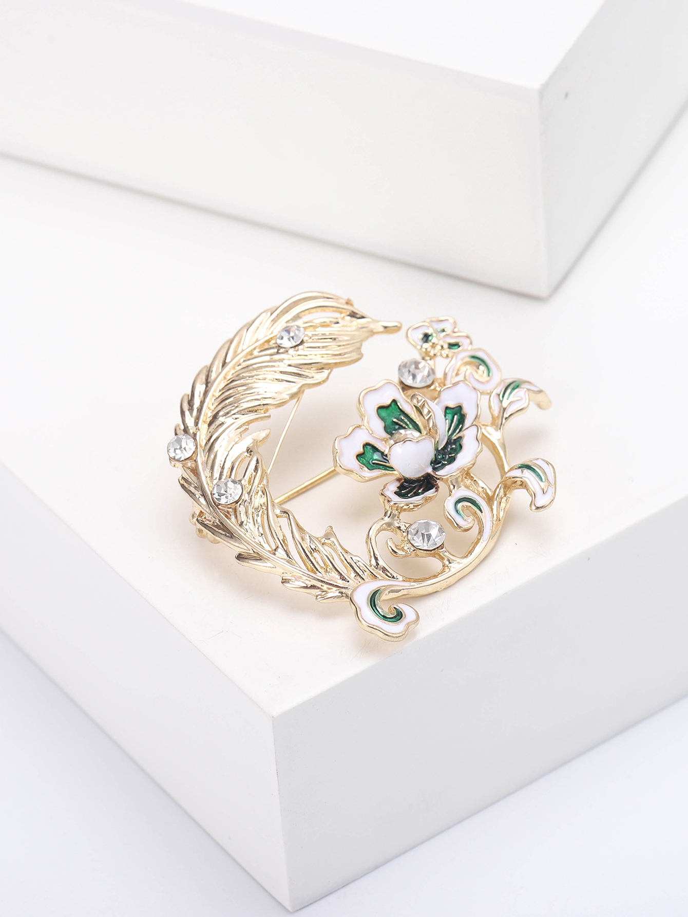 Ziyang Accessories 2023 New Chinese-style peony Feather brooch, high-end women's personalized and fashionable brooch, elegant brooch, coat cardigan, accessories Factory direct sales Specification image