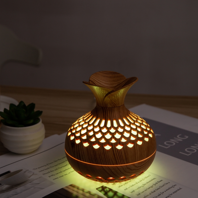 Cross-border new flower wood grain USB seven-color hollowed-out desktop water replenishment air purification spray humidifier details Picture