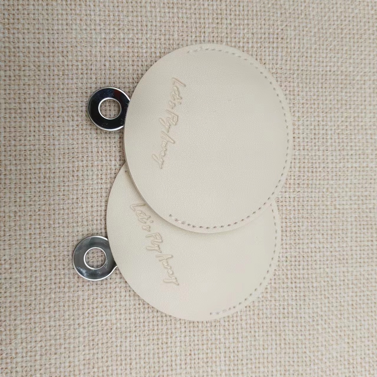 化妆镜白底实物图