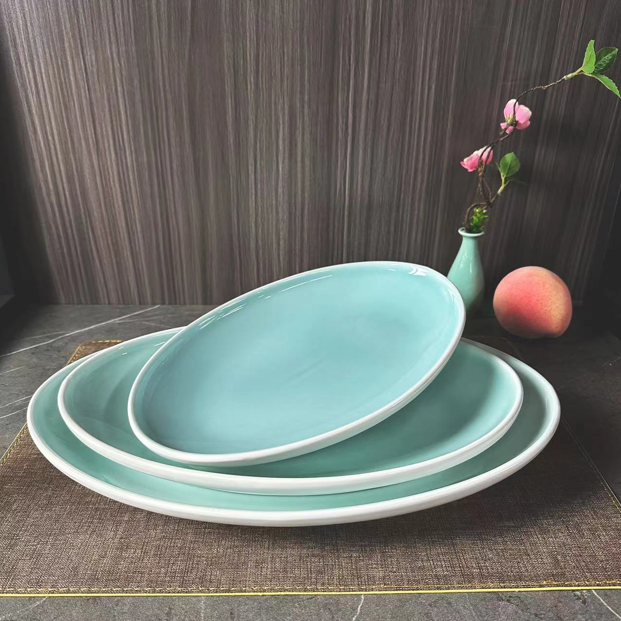 Blue Sky and White Clouds Series underglaze color high-end oval plate, egg plate, fish plate, oval Plate 3 set. Size options available. Thickened and durable hotel ceramic Item Picture