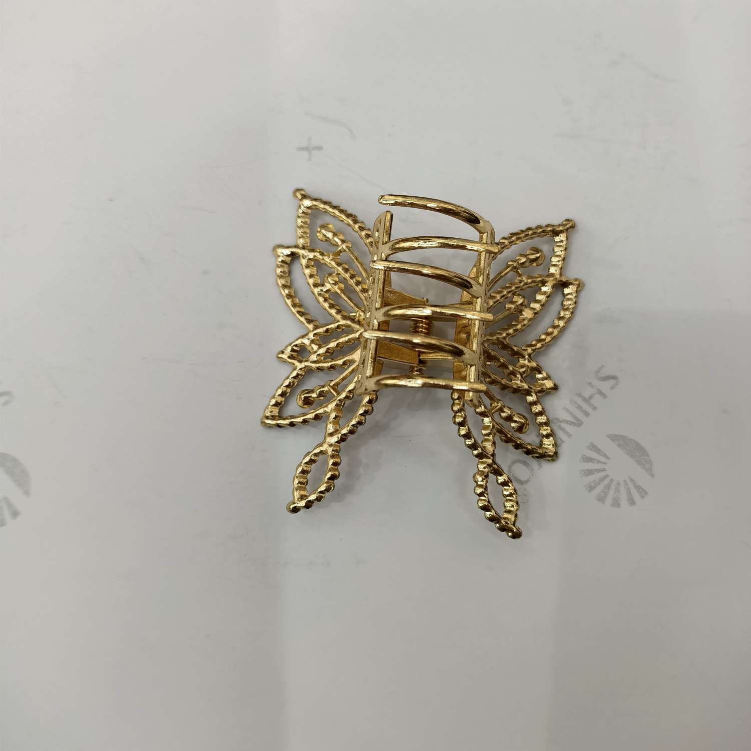 合金抓夹/大气合金抓夹/简约合金抓夹白底实物图