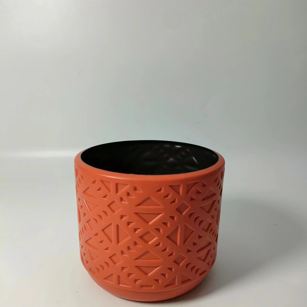 New creative Nordic-style home dry and wet flower arrangement containers, plastic hydroponic vases, imitation porcelain and glaze succulent flower POTS Application Scenario