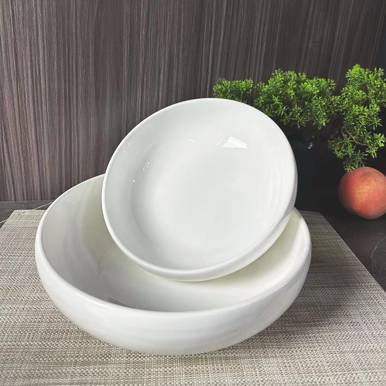 Classic white porcelain 9-inch and 11-inch round ceramic shallow bowl soup bowl, thickened and heat-resistant, suitable for hotels, restaurants and clubs