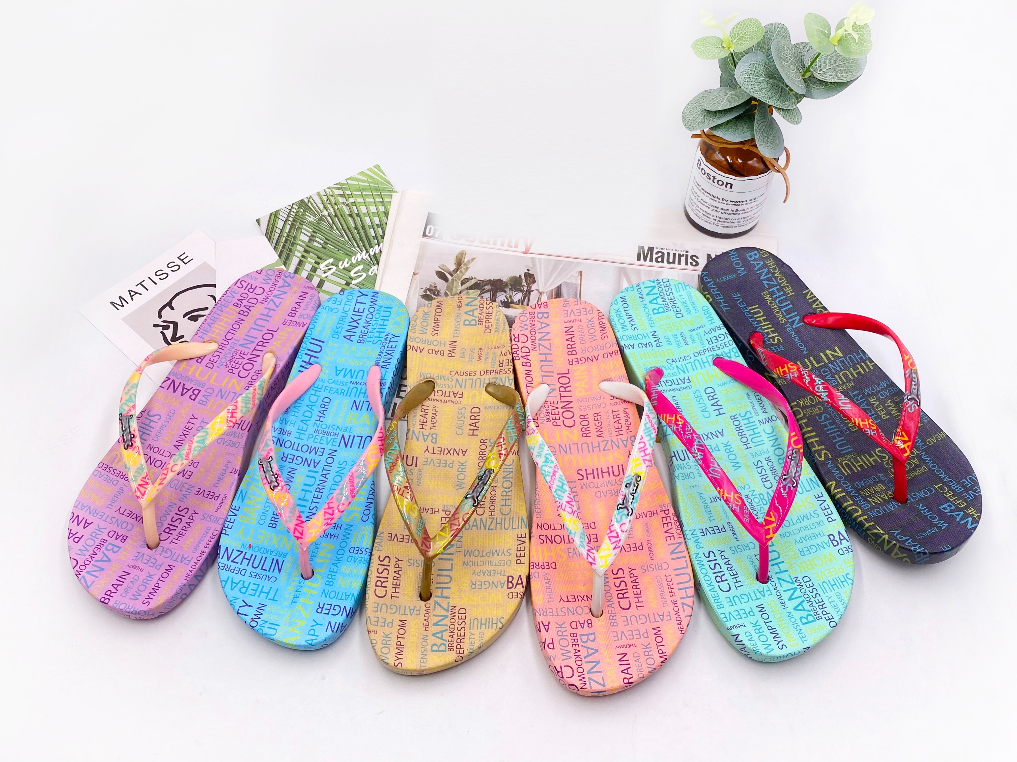 Custom-made factory for new summer PVC flip-flops with heat transfer printing, flip-flops and casual beach shoes for foreign trade