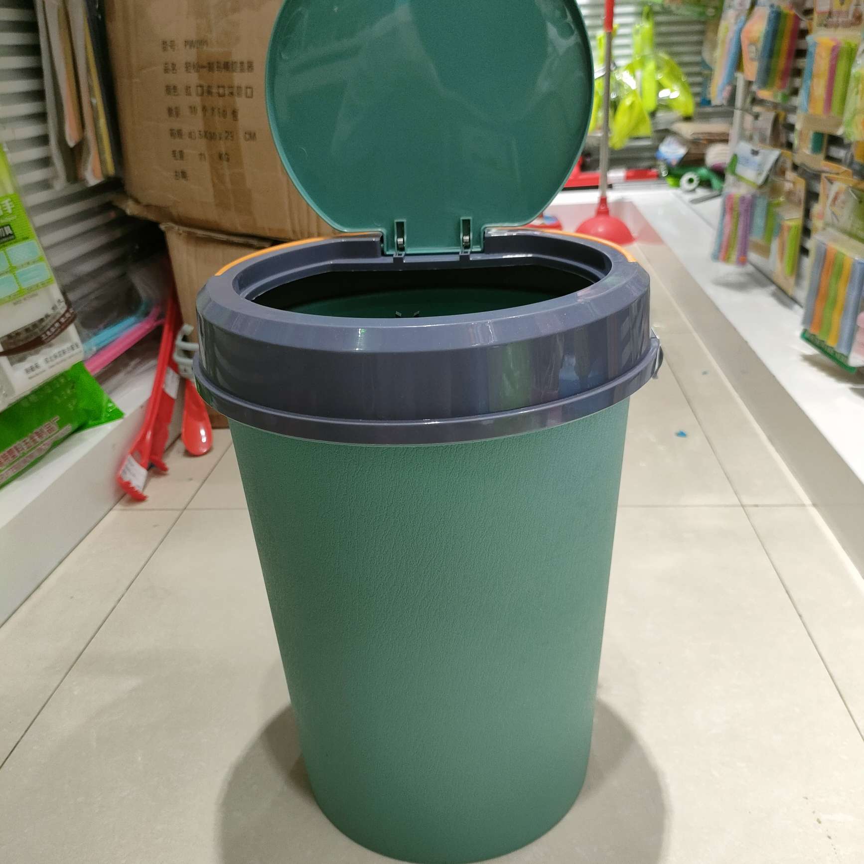 Household trash cans, toilets, bathrooms with LIDS, kitchens, large-capacity bins, offices, living rooms, bedrooms, commercial small wastebaskets details Picture