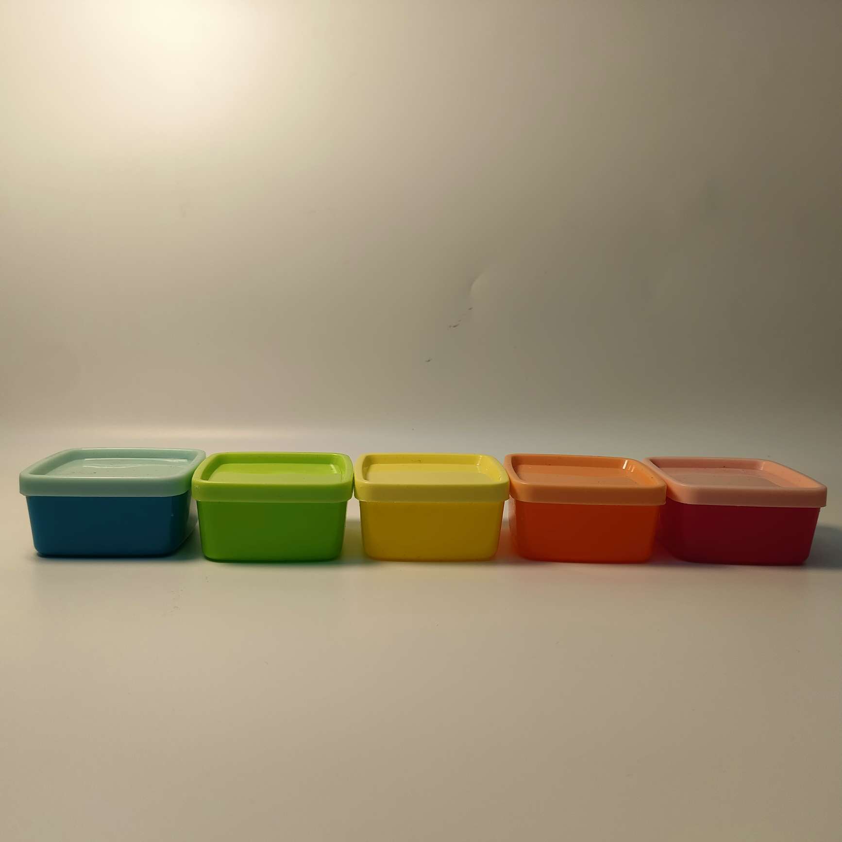 Square storage box, small mini plastic box with lid, 5-piece set Specification image