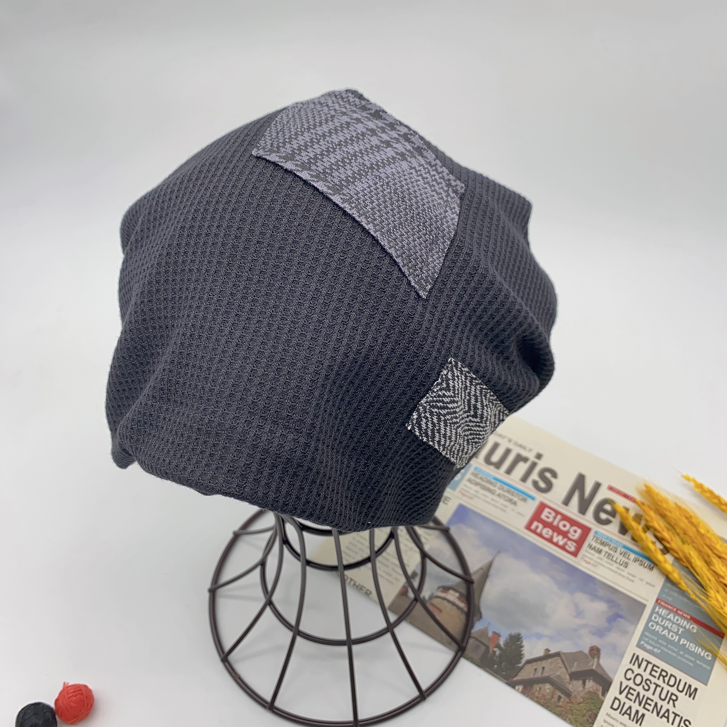 Japanese-style retro patch beggar hat, autumn and winter headscarf hat, women's street pile hat, postpartum hat, versatile headscarf hat, hip-hop cold hat