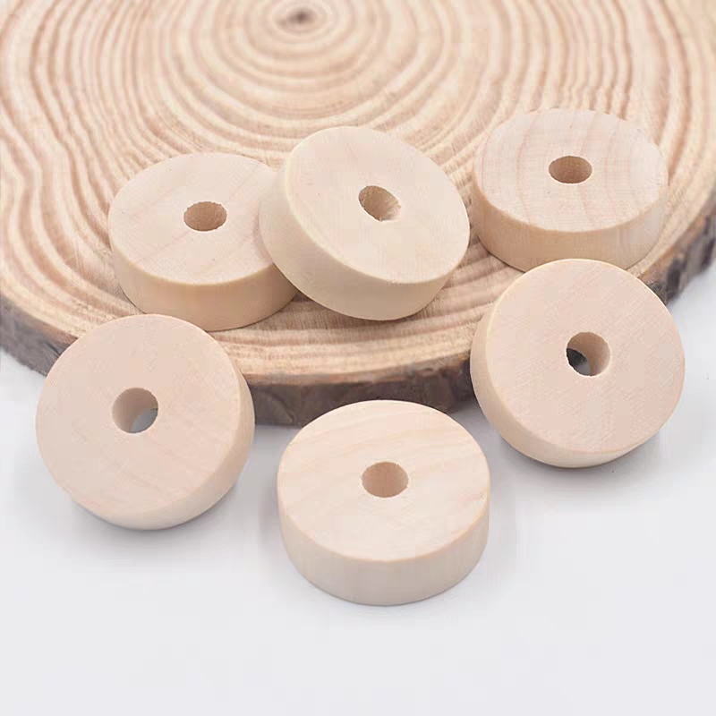 Jiehao's best-selling jewelry accessories include natural wood-colored round wood chips, abacus beads, and wooden toy accessories detail image 6