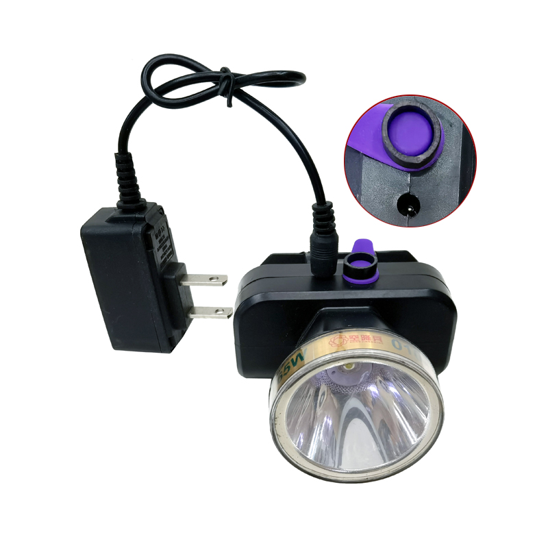 Paratrooper 010-65W headlamp, USB charging plastic headlamp, cycling headlamp, outdoor camping lamp, miner's lamp, repair headlamp, camping lamp, fishing lamp Application Scenario
