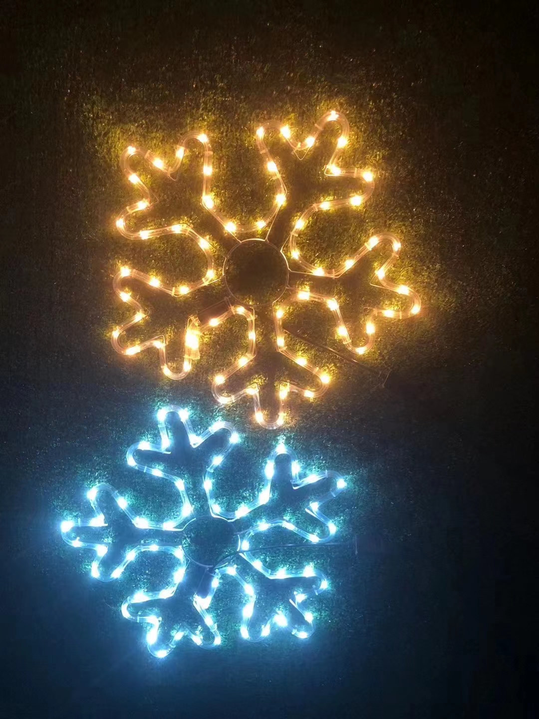 Factory direct sales of Christmas outdoor engineering decorative lights, LED landscape lights, 2D snowflake pattern flat shape lights