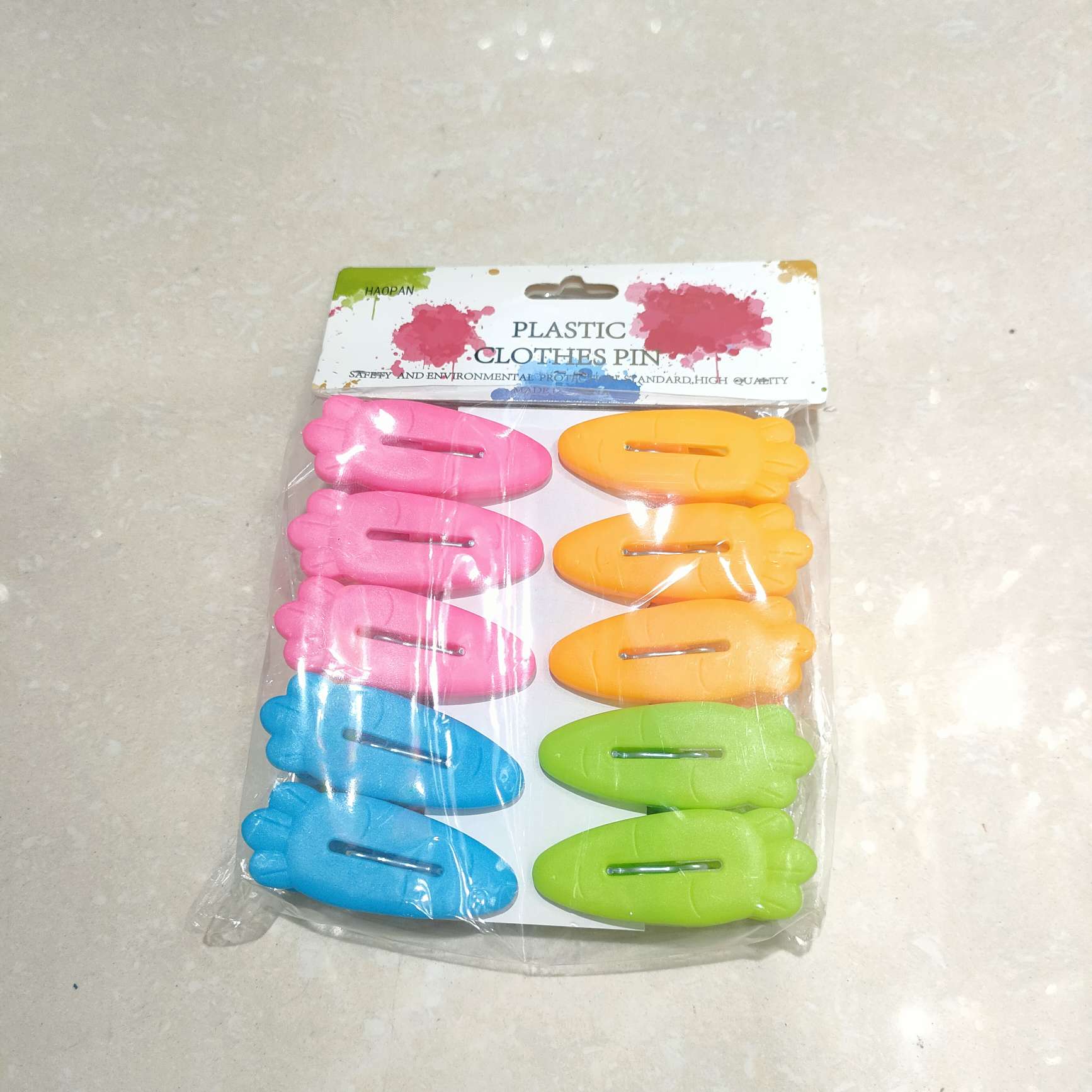 Thickened household plastic clothes hangers replace large ones. Clothes hangers, quilts, drying and drying clothes clips for drying and fixing clothes to prevent wind