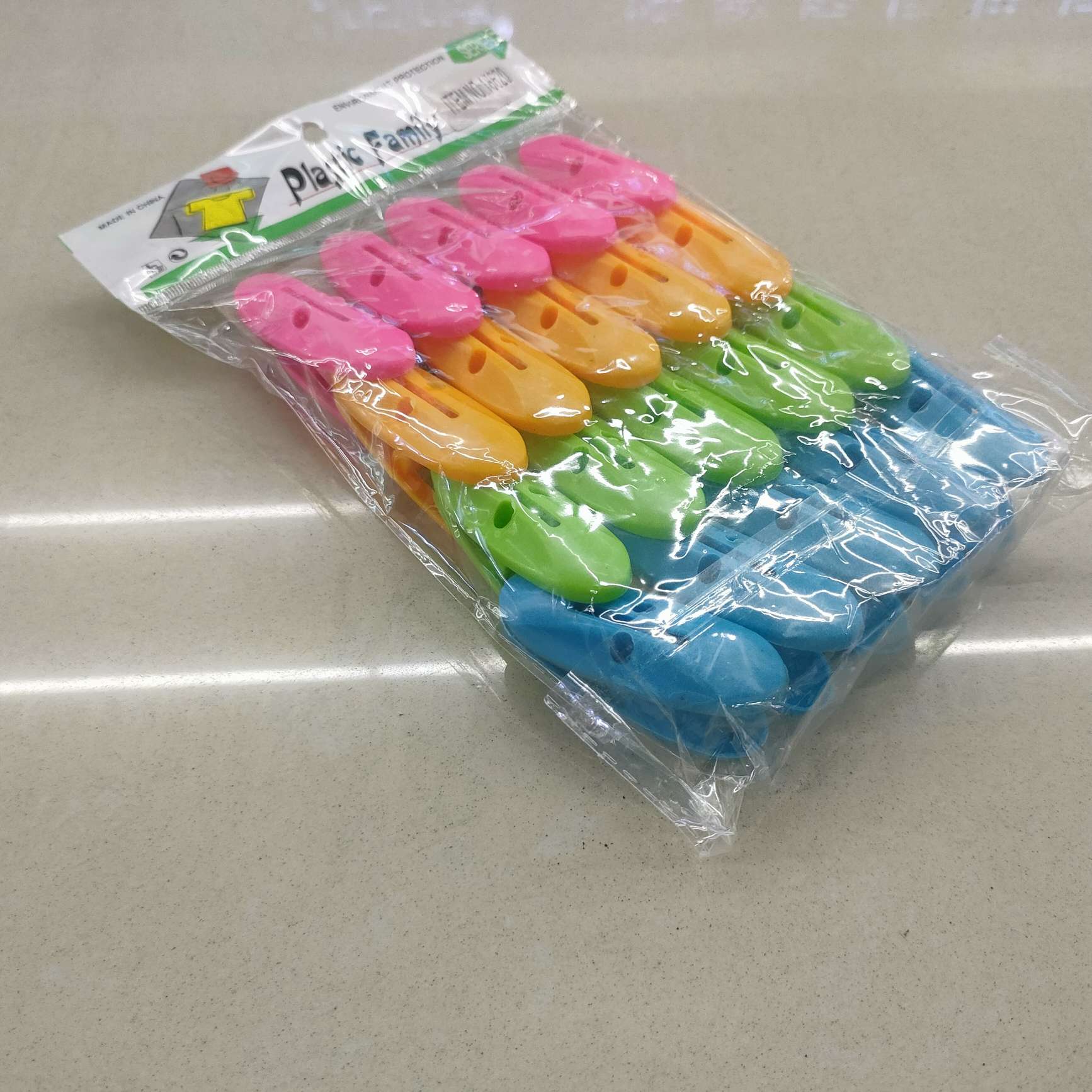 Supplying drying supplies: oval clothes clips, olive-shaped clips, and plastic clips Application Scenario