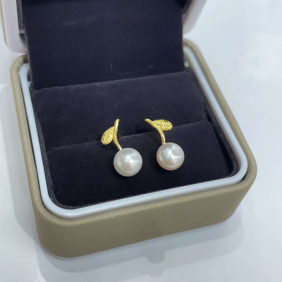 天然珍珠耳钉925银针堪比akoya小养耳洞镜面强光天然淡水珍珠耳钉耳饰
