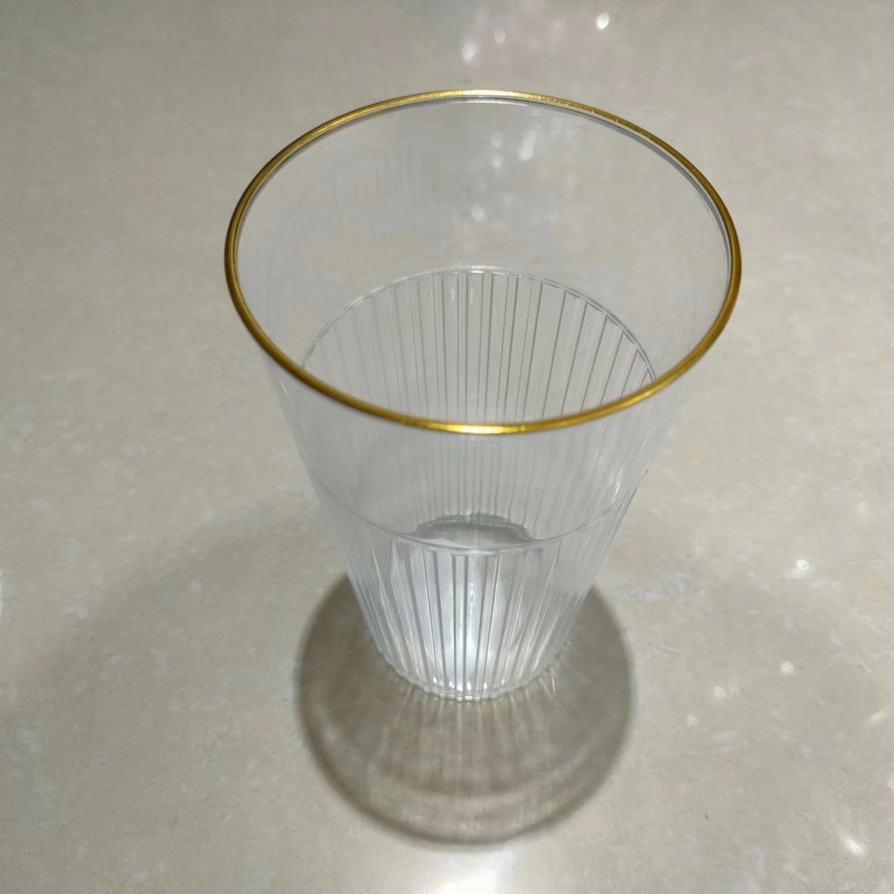 Simple Nordic mouthwash cup, home couple's washbasin cup set, colorful plastic water cup, toothbrush cup (with gold edge) Specification image