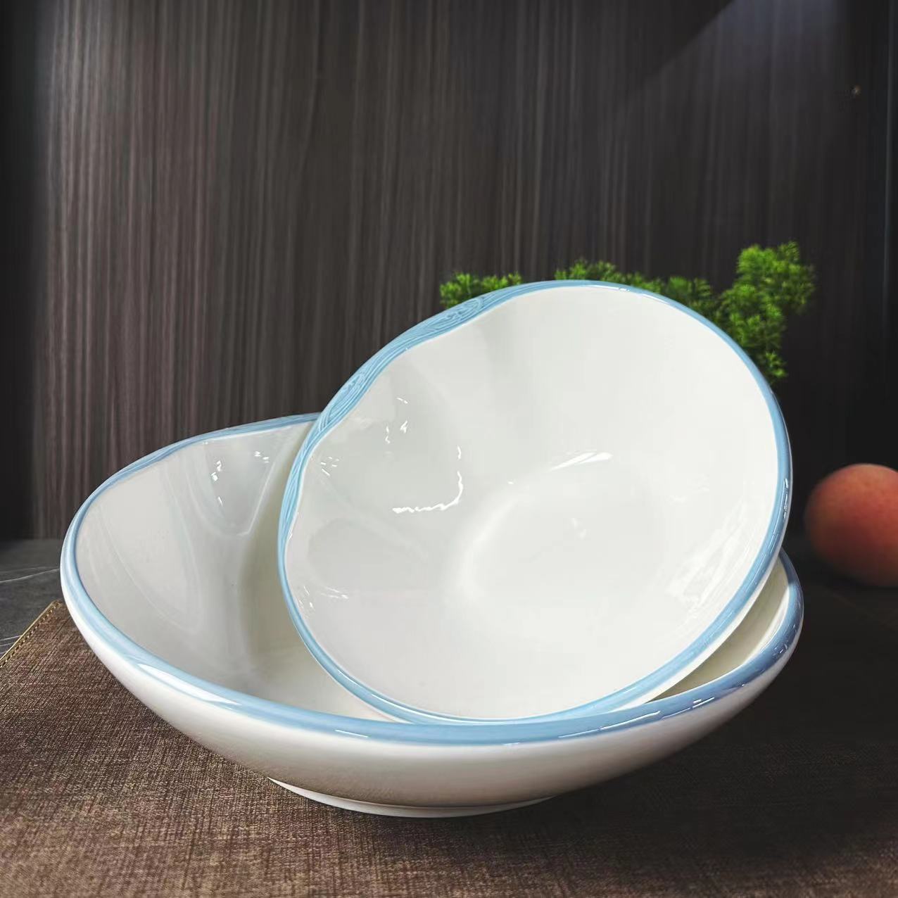 The Fenghua series of high-end ceramic relief painted slanted bowls, 9-inch and 11-inch thickened and durable, are suitable for home use in hotels and clubs Specification image