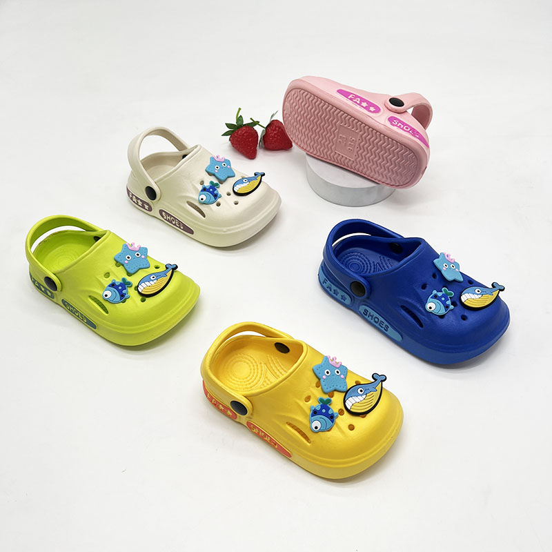 外贸新款夏季儿童洞洞鞋花园鞋中小童时尚包头凉鞋工厂定制