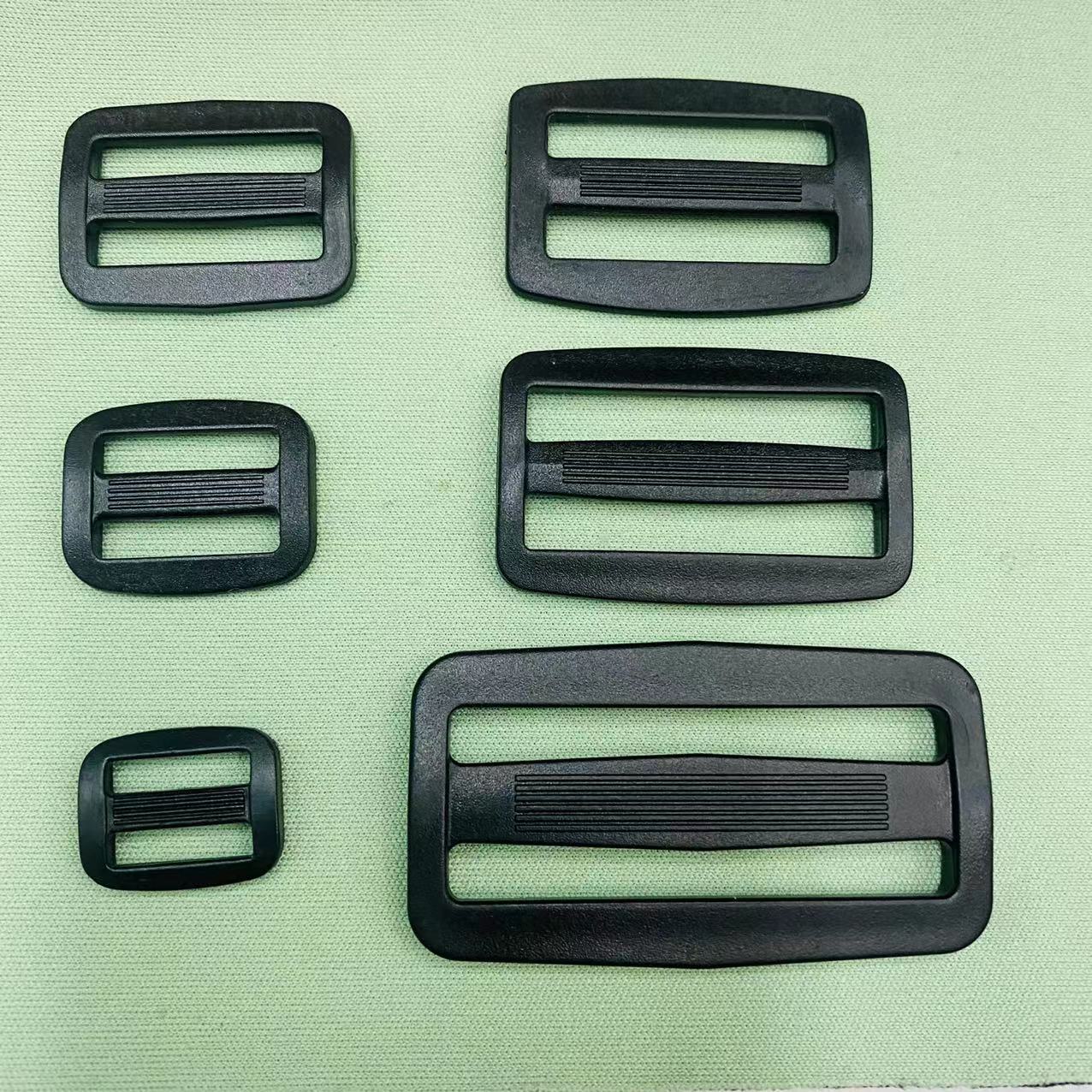 POM三档扣 /日字扣/背包织带松紧调节扣/ 箱包配件白底实物图