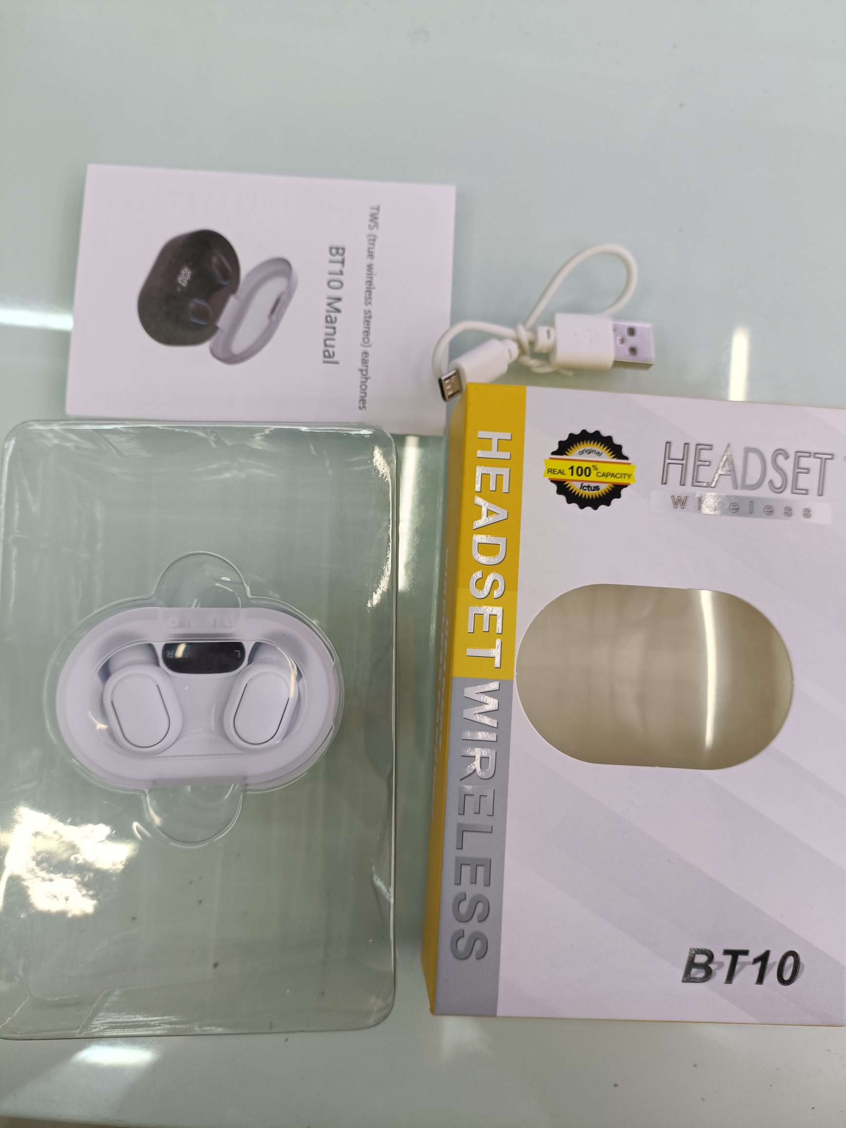 
E98 Bluetooth headset /E60 Bluetooth Headset /E11S Bluetooth Headset /BT10 Bluetooth Headset Cockpit charging headset Item Picture