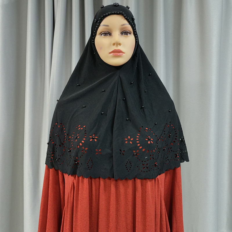 Muslim cross-border Amazon hollowed-out lace headscarf, a popular new best-selling black pearl women's headscarf from the Middle East, Europe and America Specification image