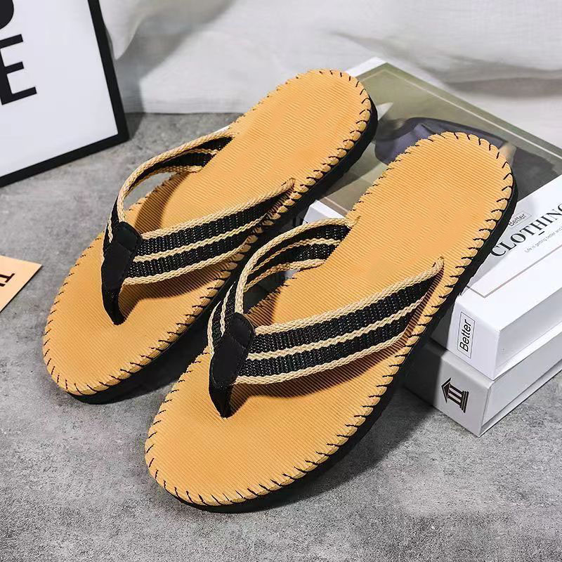 New summer EVA flip-flops for men, flip-flops and casual beach shoes for foreign trade are in stock at the factory