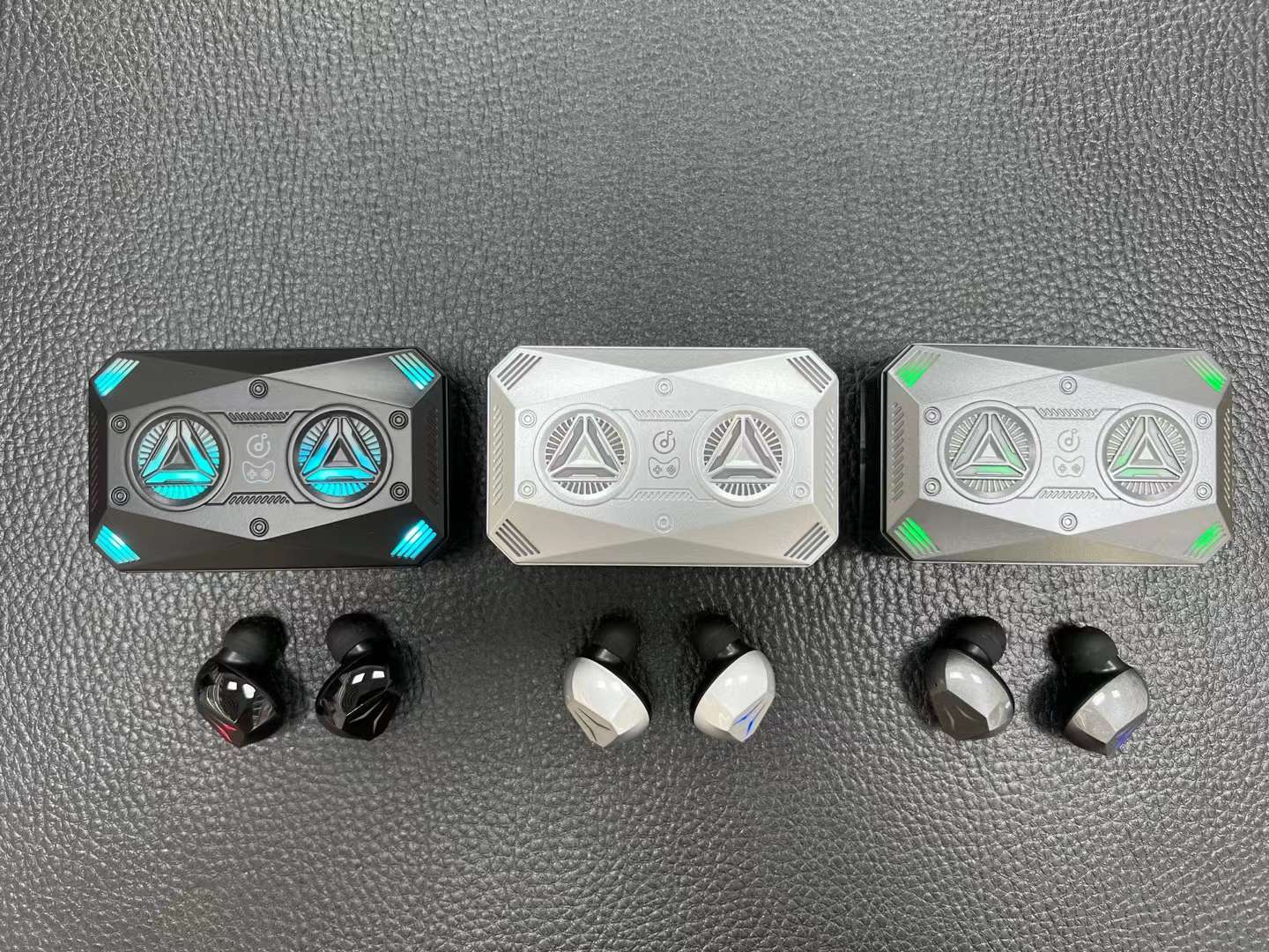 M98Plus Bluetooth headset Item Picture