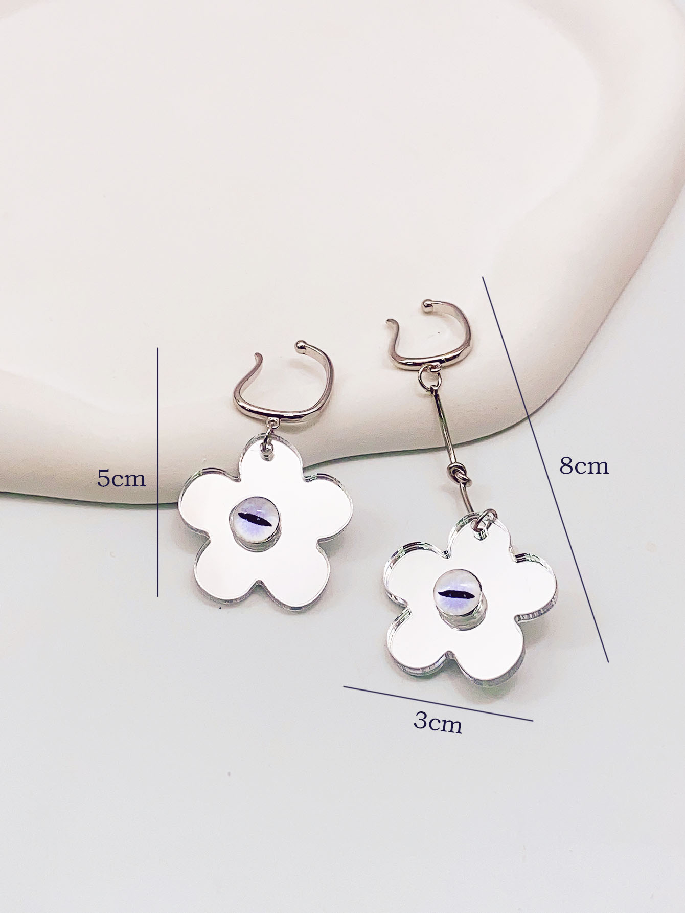 不对称/镜面几何/花朵耳环/无耳洞/耳夹式/高级感/个性简约/耳饰挂饰白底实物图