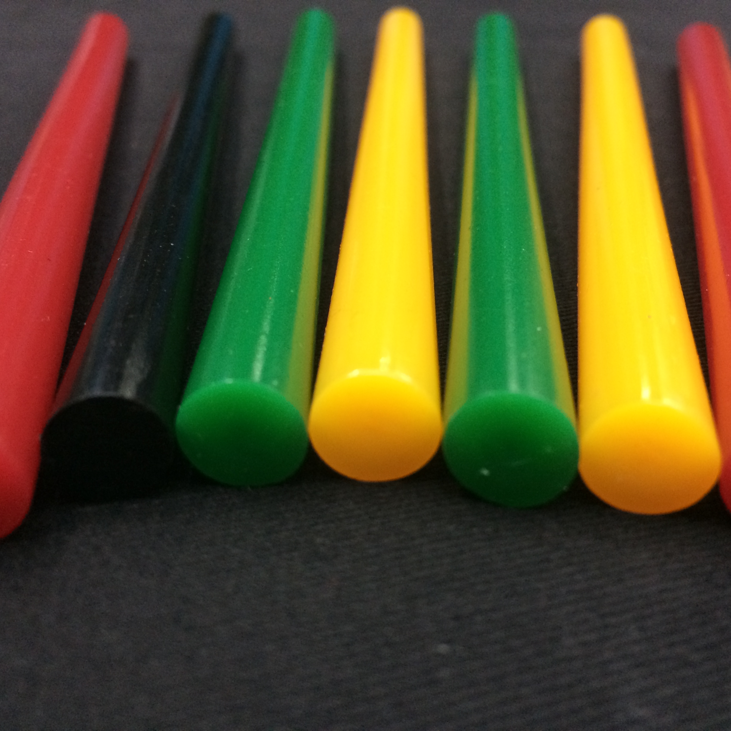 Wholesale colored hot melt adhesive sticks, Guke adhesive sticks and strips, available in multiple colors and specifications, factory direct sales Specification image
